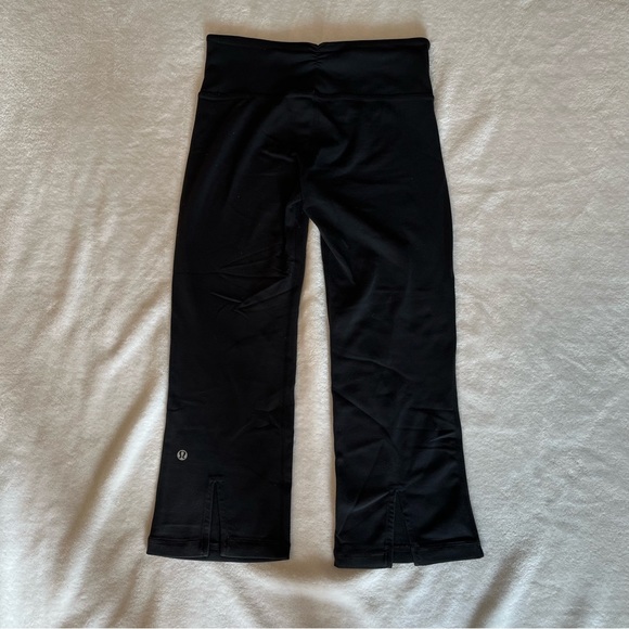 Lululemon Black Crop Leggings - Picture 3 of 6